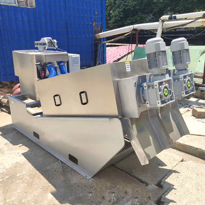 السائل الصلب فصل SS304 لولبية الحمأة آلة نزح المياه نوع المسمار التلقائي