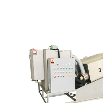 20m3 / H لولبية الحمأة آلة نزح المياه مزرعة معدات معالجة الحمأة السماد