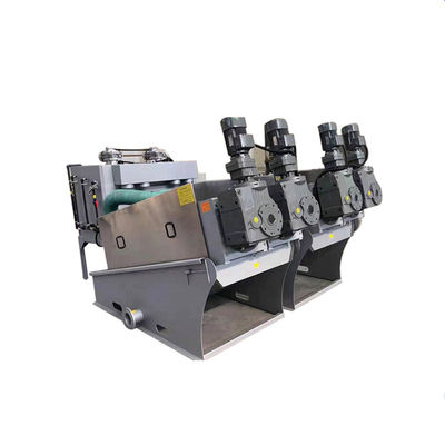 آلة تجفيف الحمأة الصناعية الحلزونية معالجة مياه الصرف الصحي البراز في مزرعة الصرف الصحي