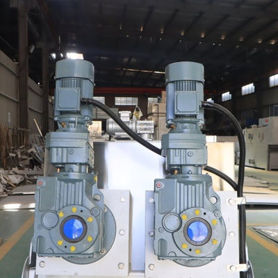 آلة تجفيف الحمأة الصناعية الحلزونية معالجة مياه الصرف الصحي البراز في مزرعة الصرف الصحي