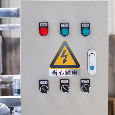 نظام الجرعات الكيميائية الأوتوماتيكي المقاوم للتآكل عالي الكفاءة 5500 لتر / ساعة