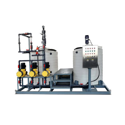 توفير الطاقة 2000 لتر / ساعة نظام جرعات مخثر البولي إيثيلين لتداول مثبت مياه التبريد