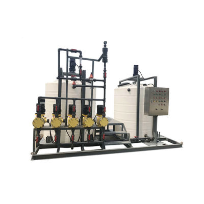 توفير الطاقة 2000 لتر / ساعة نظام جرعات مخثر البولي إيثيلين لتداول مثبت مياه التبريد