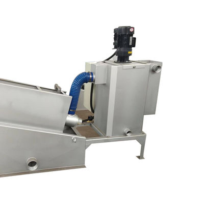 معالجة مياه الصرف الصحي آلة تجفيف الحمأة متعددة البرغي مكبس 1-2500 كجم / ساعة