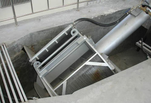 2600mm أسطوانة دوارة غربال مياه الصرف الصحي ، 10m أسطوانة دوارة غرامة غربال