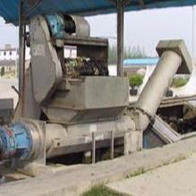 نظام الضغط اللولبي لمعالجة مياه الصرف الصحي نوع العمود نوع الحزام نزح المياه 6.5m3 / H