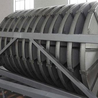 خزان معالجة مياه الصرف الصحي الأبيض ، مرشح أسطوانة الألياف الدوارة