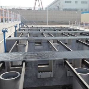 معالجة مياه الصرف الصحي البيضاء الترسيب الأولي تنظيف خزان الأوساخ