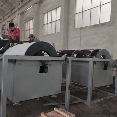 تتحرك حلقة المسمار رمح أسطوانة دوارة مثخن الجاذبية الحمأة مثخن 30m3 / ساعة