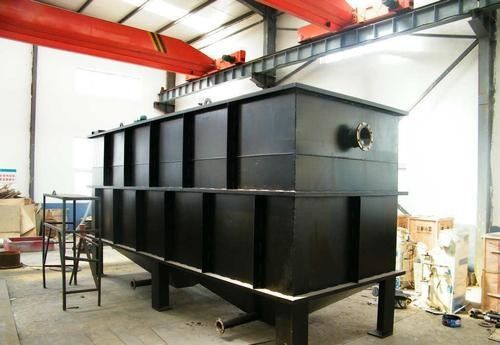 مرشح الجاذبية الأوتوماتيكي SS304 ، جهاز معالجة مياه الصرف الصحي المربع