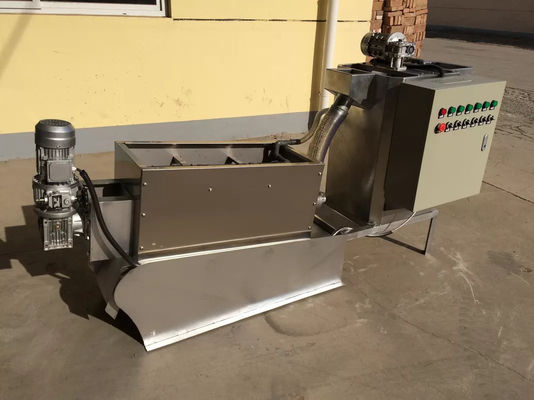 برغي الصحافة آلة نزح الحمأة لمعالجة مياه الصرف الصحي سماكة