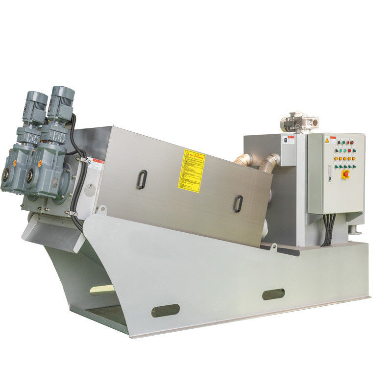 100m3 / H دوامة الحمأة آلة نزح المياه معدات معالجة الحمأة SUS316L