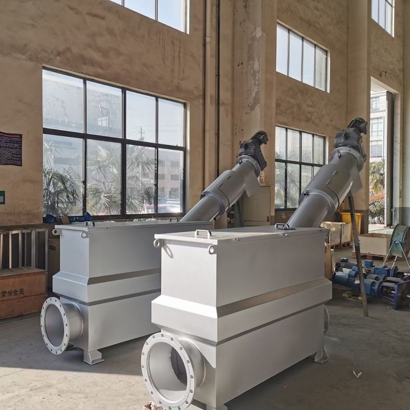 خزان معالجة مياه الصرف الصحي الرمادي ، مرشح أسطواني صغير دوار