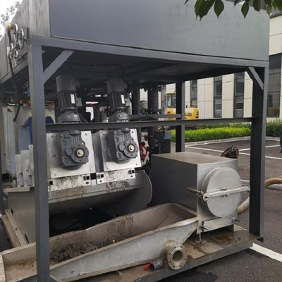 90-150kg / H برغي الصحافة الحمأة آلة نزح المياه للطباعة والصباغة مصنع