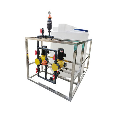 CE ISO 250L ~ 10000L آلة الجرعات الأوتوماتيكية بالكامل PAC / PAM نظام جرعات Flocculant