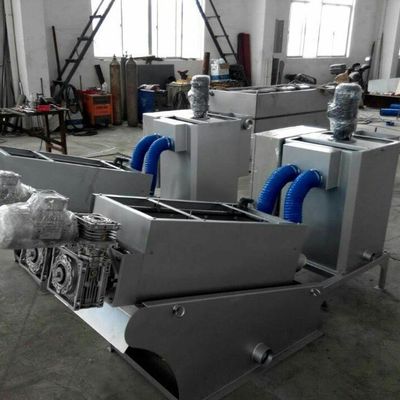 4.5m3 / ساعة برغي الصحافة آلة نزح الحمأة ، معدات نزح الحمأة الكيميائية
